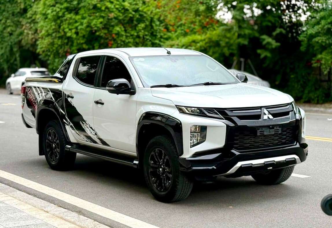 Mitsubishi Triton Athlete 2.4L 2022 xe 1 chủ từ đầu
