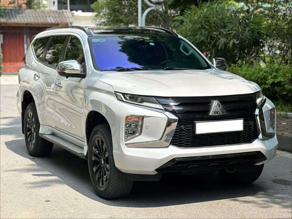 Pajero sport 2.4D AT 4×2 2023