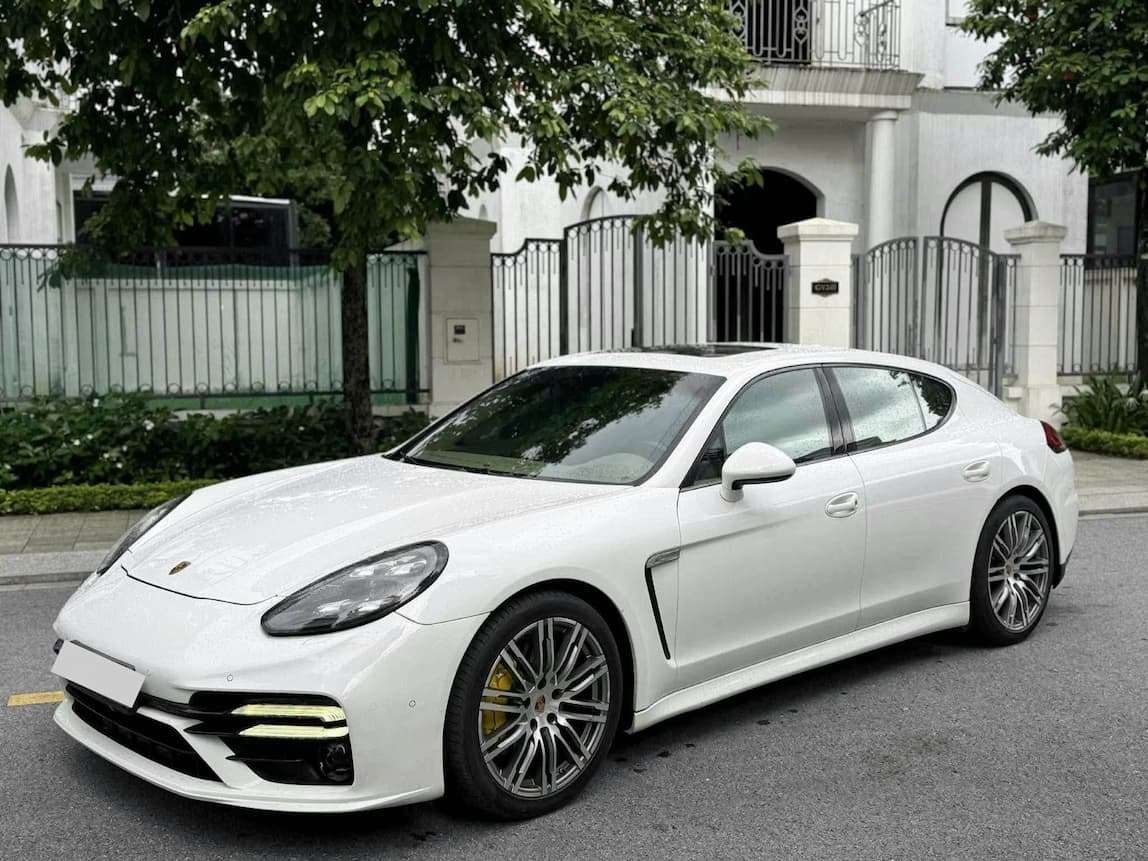 Porsche Panamera Sản Xuất 2012
