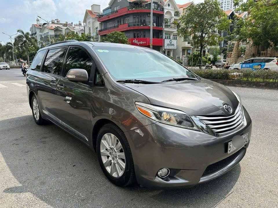 Sienna limeted 2015 xe 1 chủ rất mới