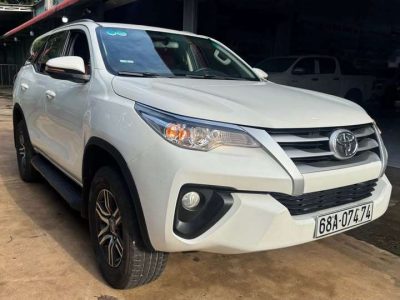 TOYOTA FORTUNER 2017 máy dầu số sàn