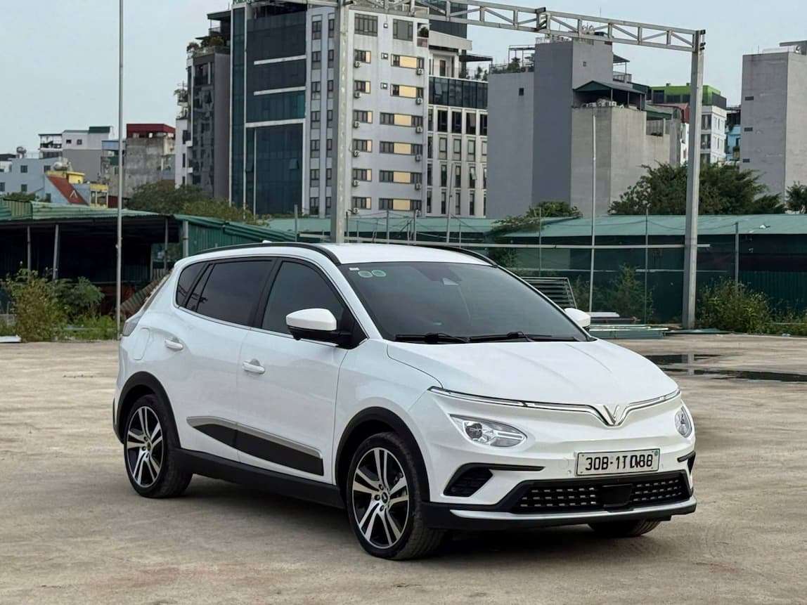 VF E34 2022 mua đứt Pin