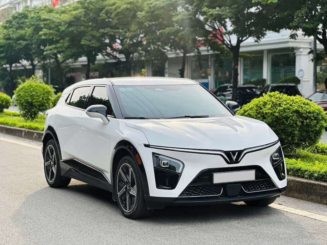 Vf7 plus 1 cầu 2025 mua pin Catl