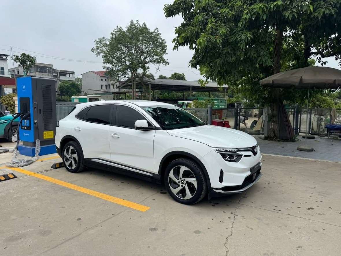 vf8 eco trắng 2023 full adas pin sdi