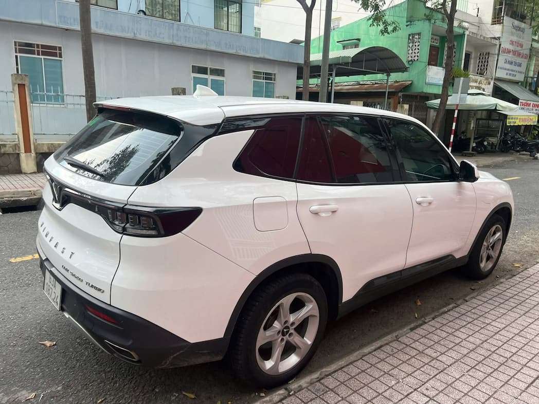 Vinfar lux sa sx 2021 giá 4XX
