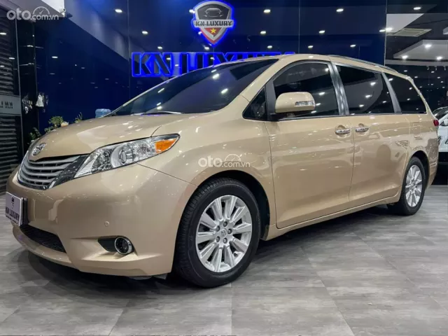 Toyota Sienna Limited 3.5 AT AWD 2012