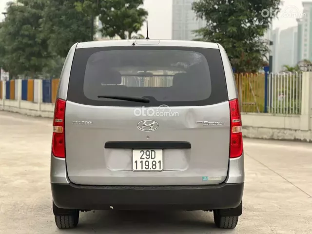 Hyundai Grand Starex 2.5 MT 2017
