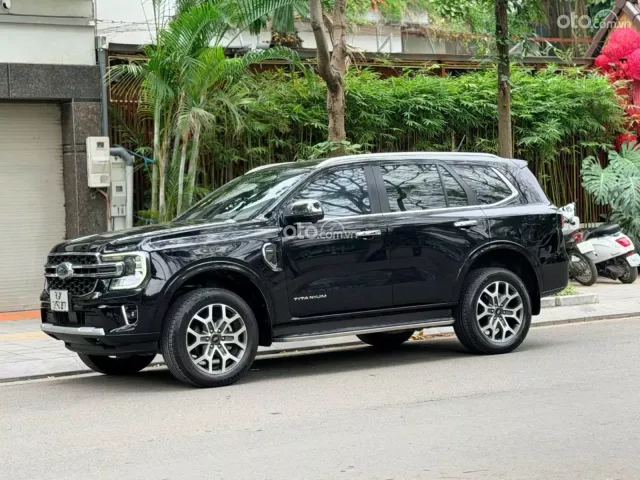 Ford Everest Titanium 2.0 AT 4×2 2025