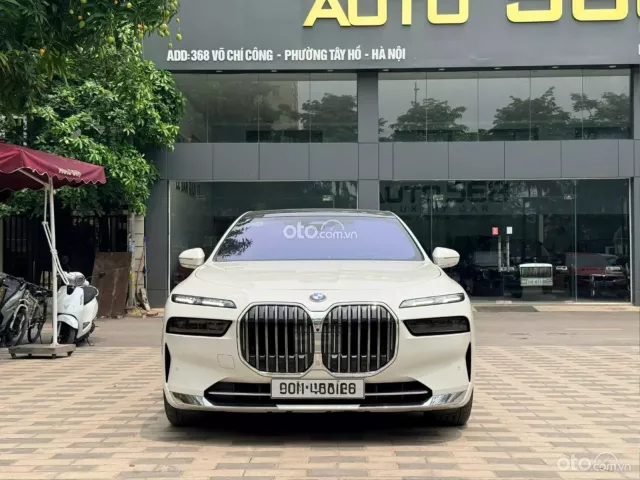 BMW 740i 2023