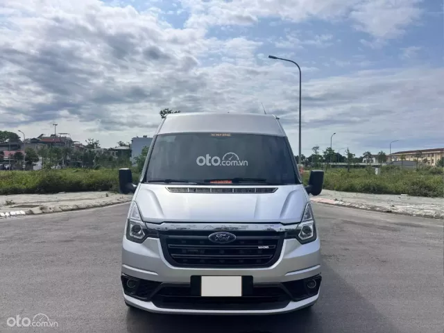 Ford Transit Tiêu chuẩn 2023