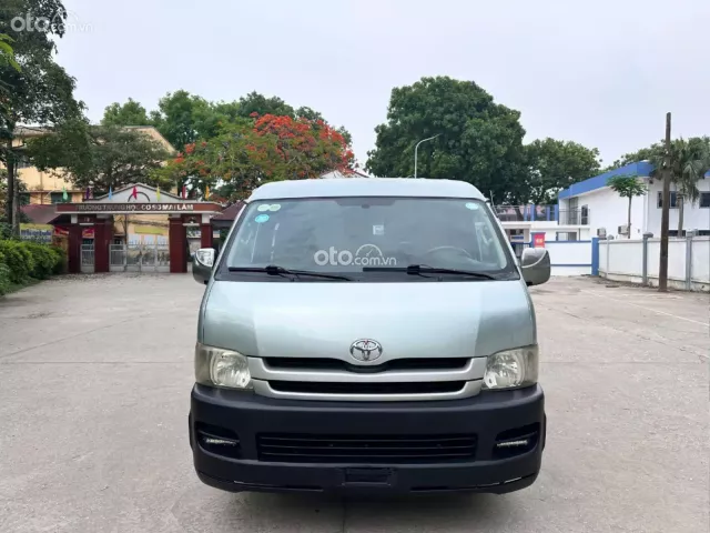 Toyota Hiace 2009