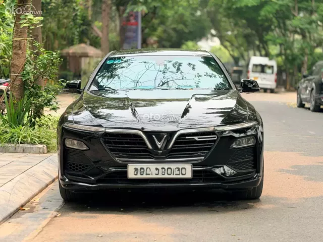 VinFast LUX A2.0 Tiêu chuẩn 2022