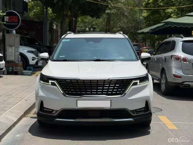Kia Carnival 2.2D Signature 2023