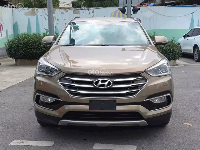 Hyundai Santa Fe 2.2L Dầu Tiêu chuẩn 2017