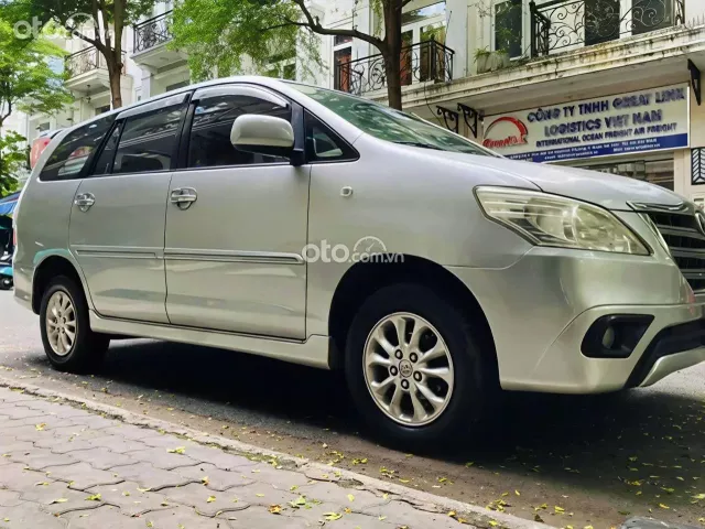 Toyota Innova 2.0G 2015