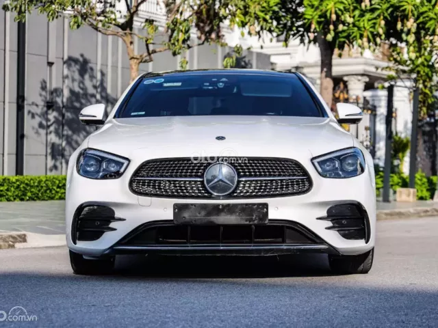 Mercedes-Benz E300 AMG 2021