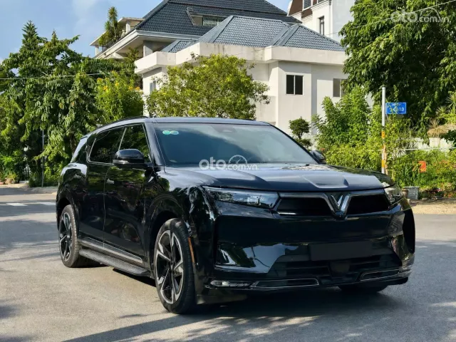 VinFast VF9 Plus 2025