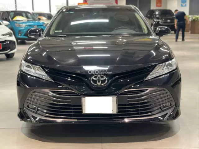 Toyota Camry 2.5Q 2020