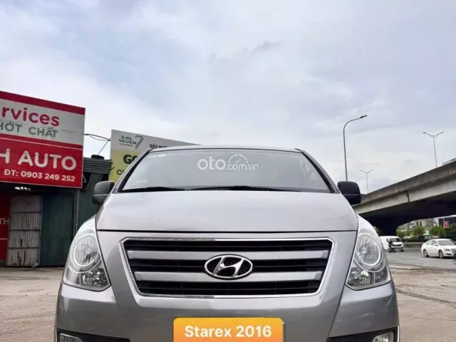 Hyundai Grand Starex 2.4 MT 2016
