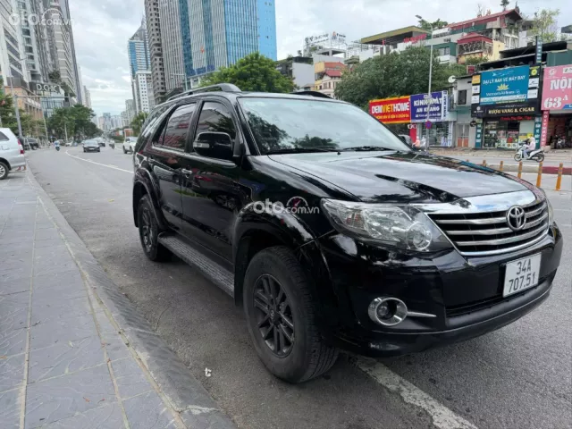 Toyota Fortuner 2.7 V 4X2 AT 2016